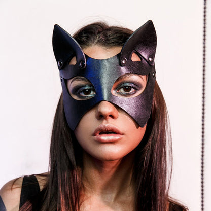 Máscara de mujer de gato de cuero negro Mascarada Máscara de cabeza ajustable, Orejas de gato con remaches Borla de metal para traje de fiesta de carnaval